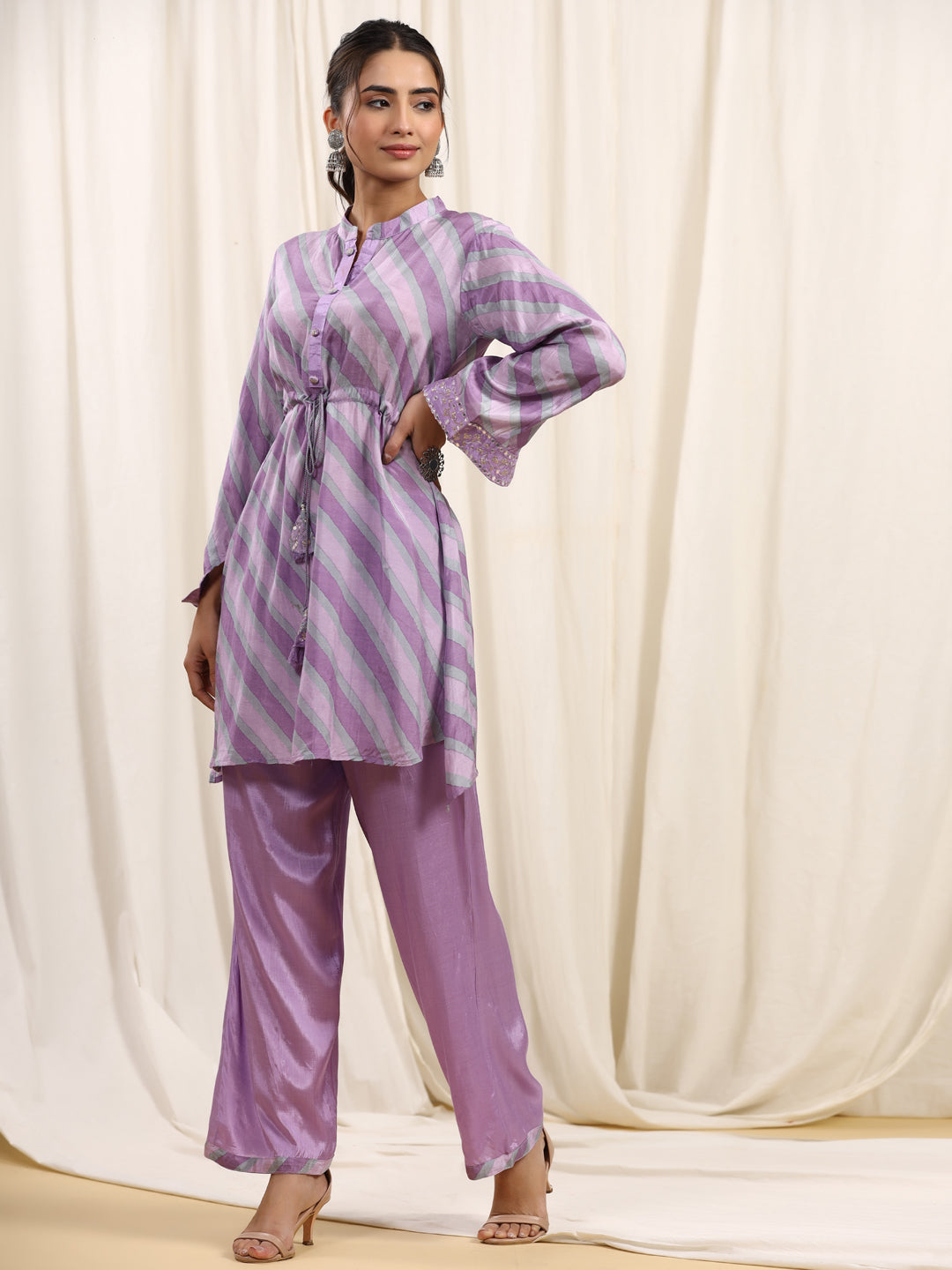 Straight Style Silk Fabric Purple Color Kurta And Bottom - Image 3