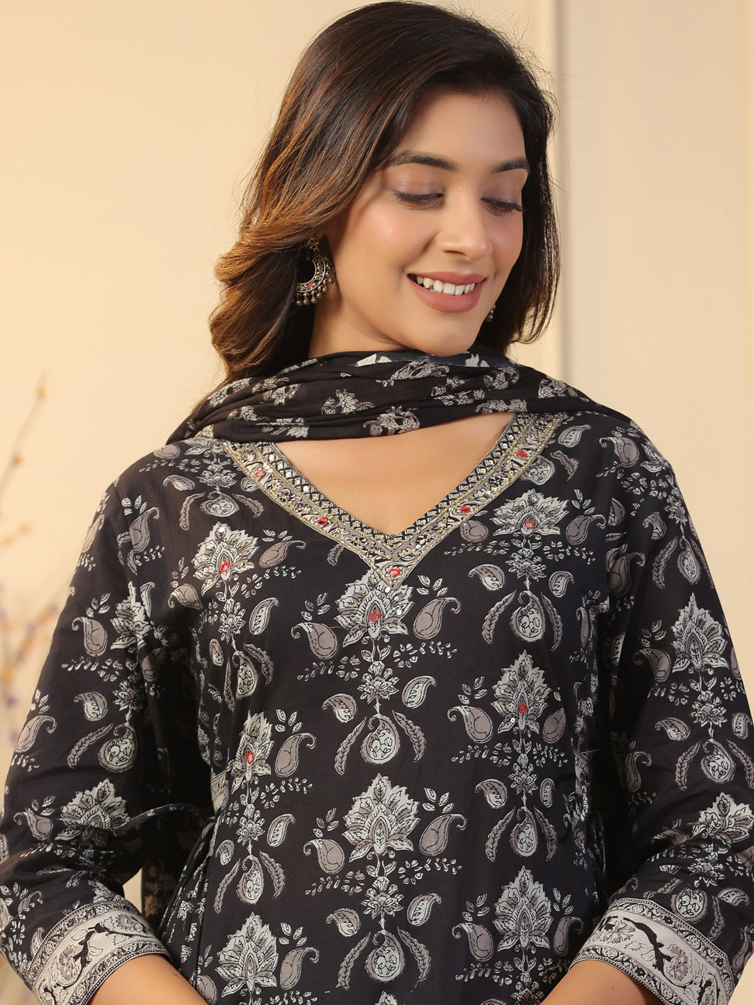 Straight Style Cotton Fabric Black Color Kurta And Bottom With Dupatta - Image 4