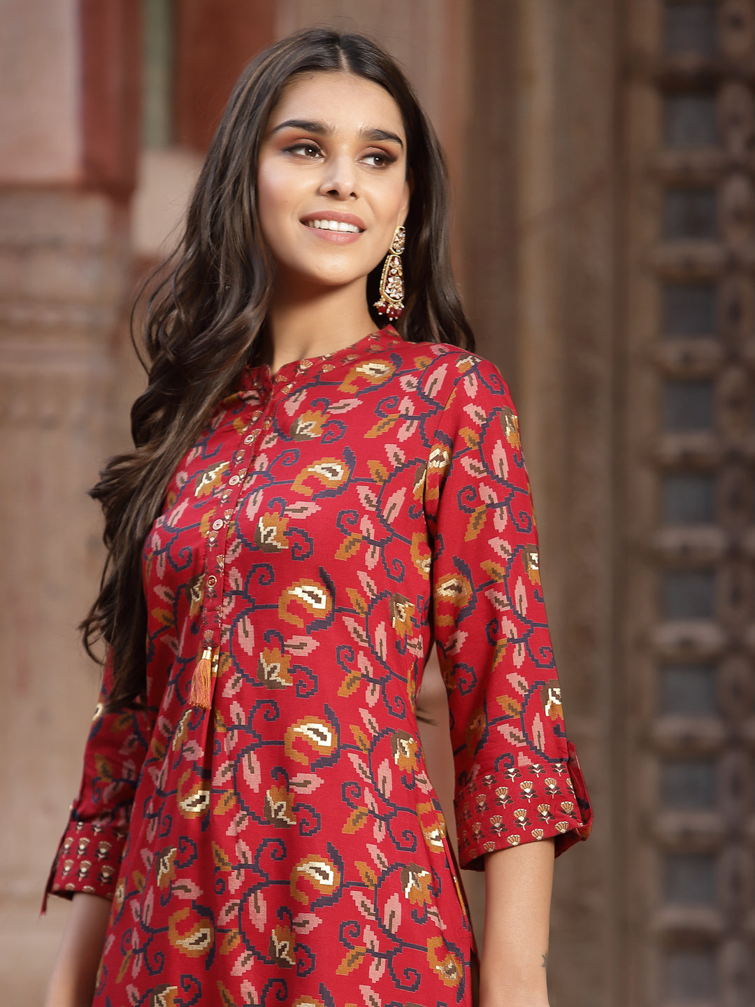Red Muslin Printed Straight Kurta - Image 4