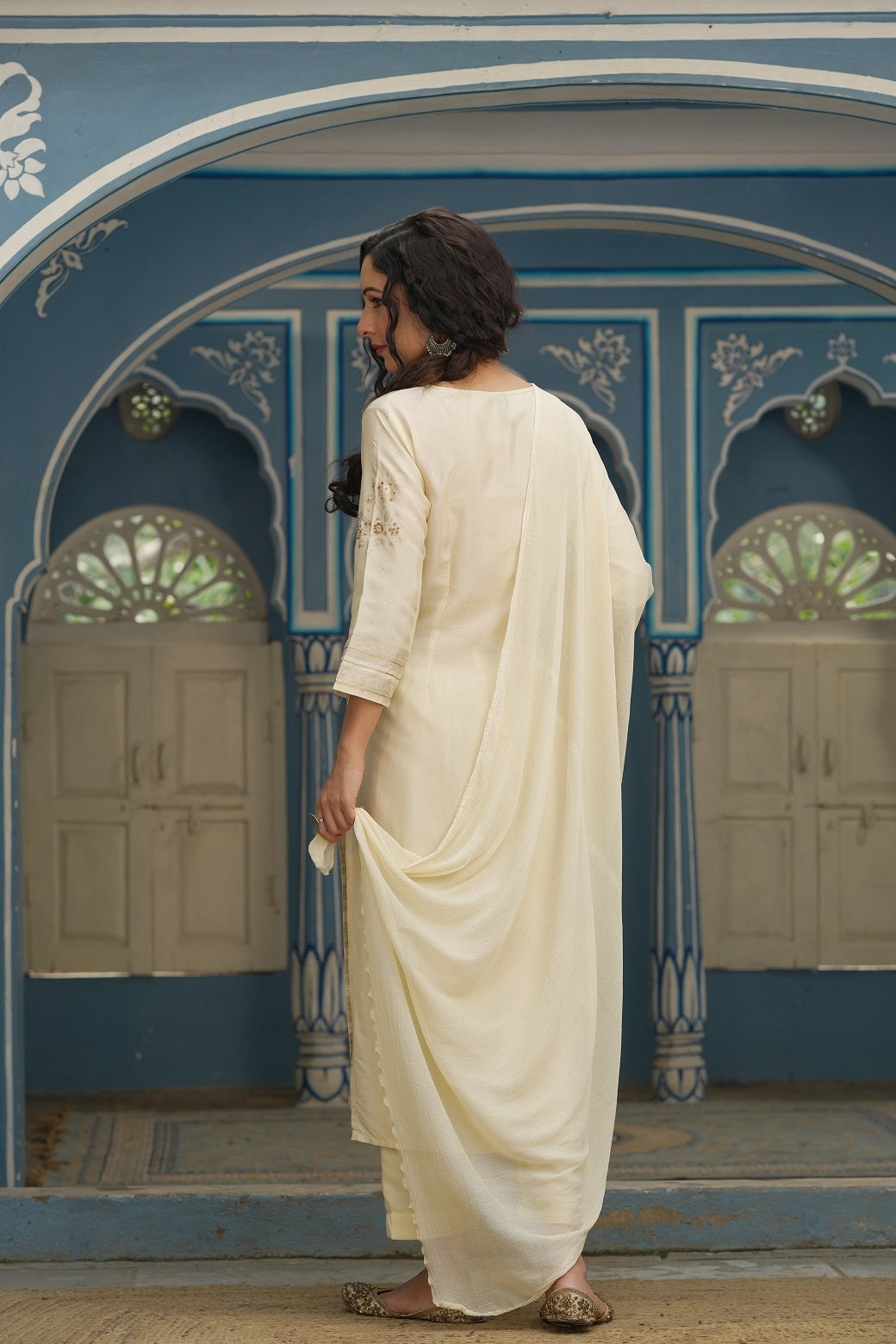 Beige Shantoon Festive Printed Straight Skd - Image 2