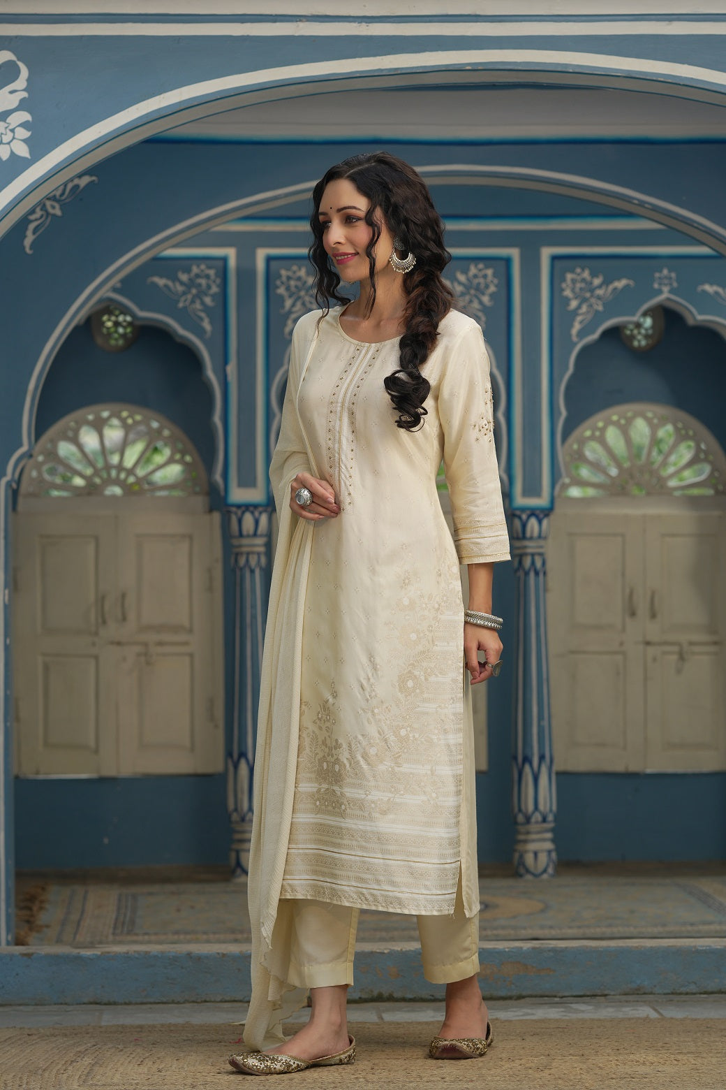 Beige Shantoon Festive Printed Straight Skd - Image 5
