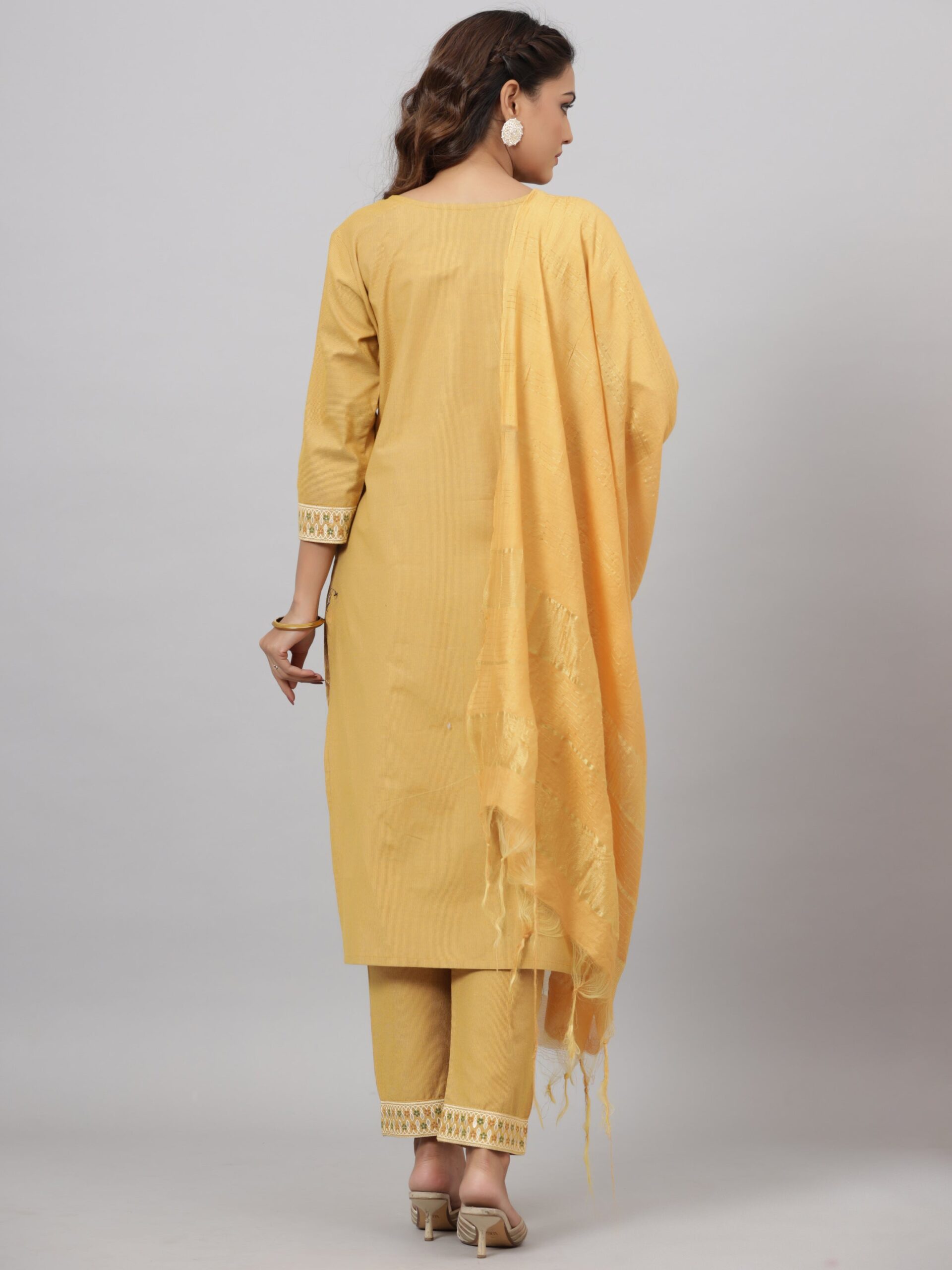 Mustard Cotton Printed Kurta Set - Image 2