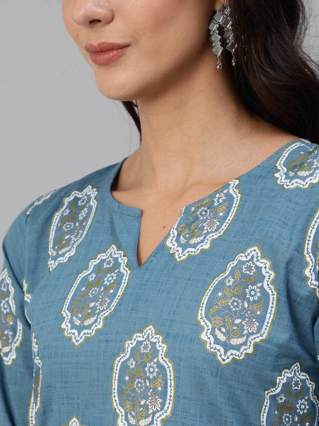 Women Blue & Gold Printed Kurta Set With Plazo & Dupatta - Image 2