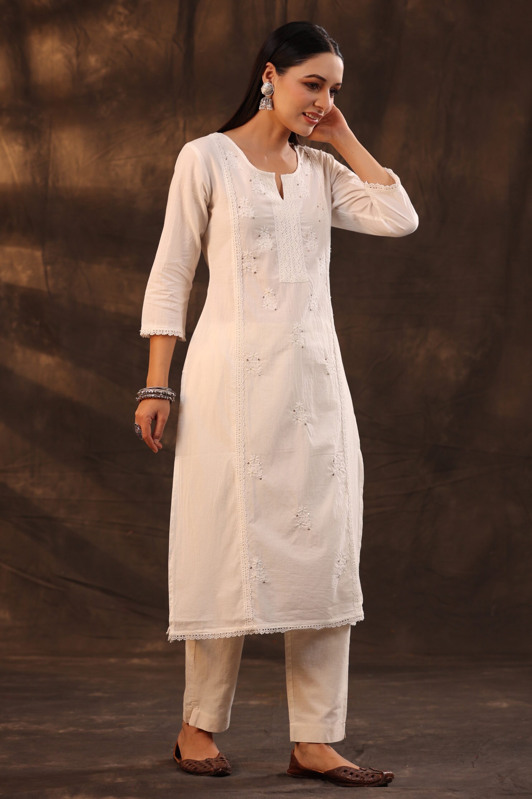 White Cotton Voile Embroidered Straight Kurta - Image 3