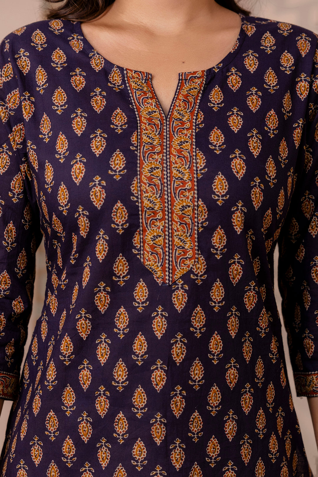 Navy Blue Printed Straight Tunic - Image 3