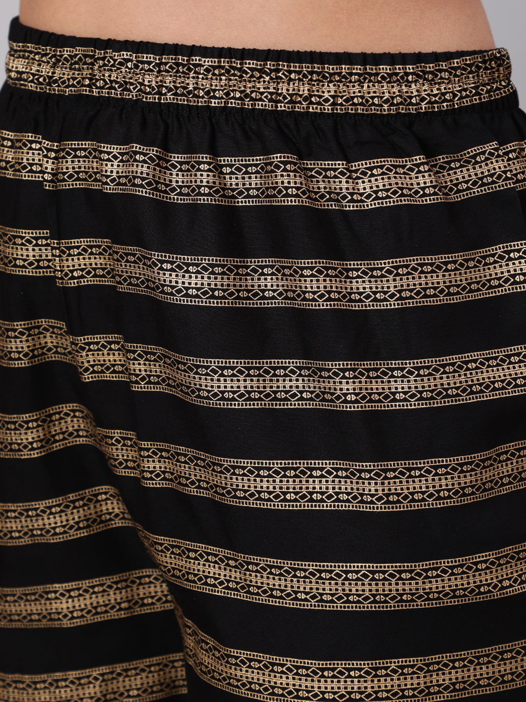 Black Gold Printed Straight Kurta Set With Net Dupatta - Image 3