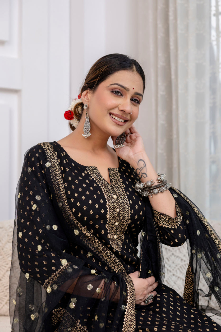 Black Gold Printed Straight Kurta Set With Net Dupatta - Image 4