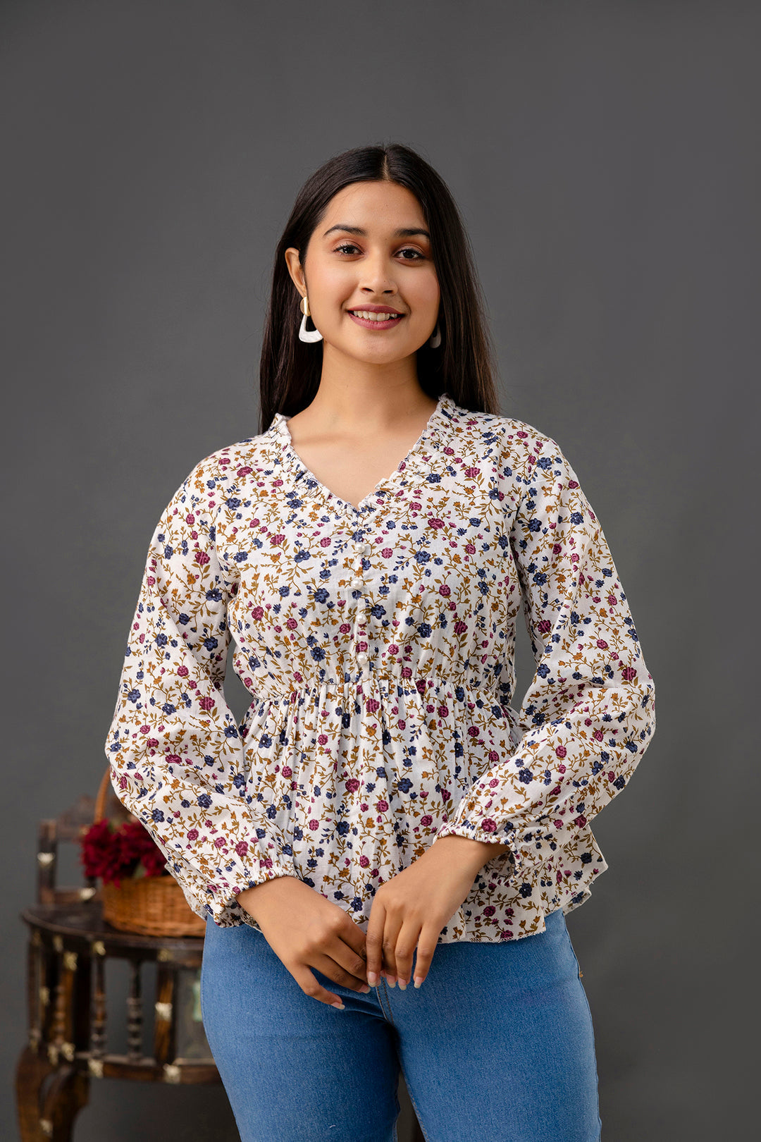 Off White Printed V-Neck Peplum Tunic - Image 2