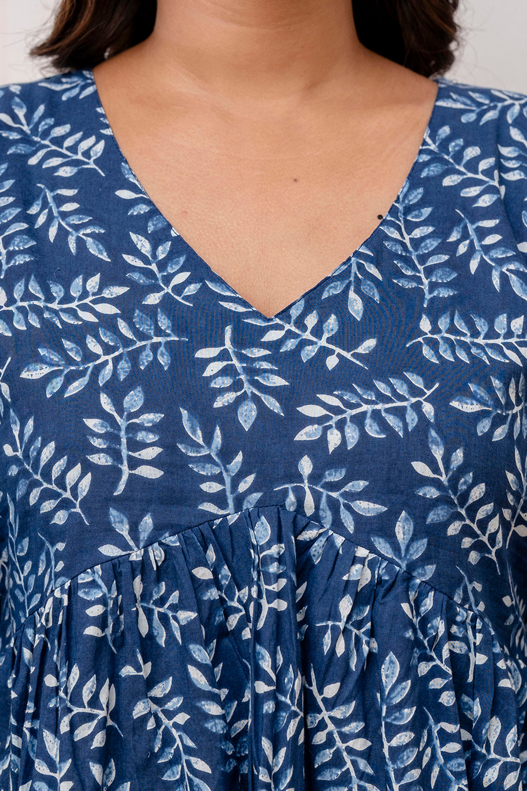 Navy Blue Printed V-Neck Peplum Tunic - Image 3