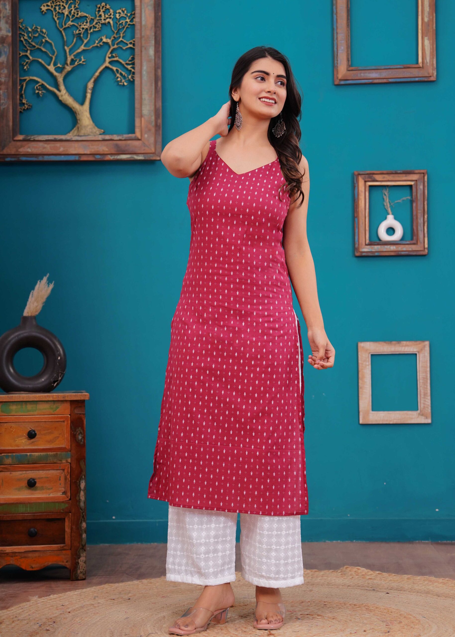 Pink Printed Straight Shoulder Straps Kurta - Image 3