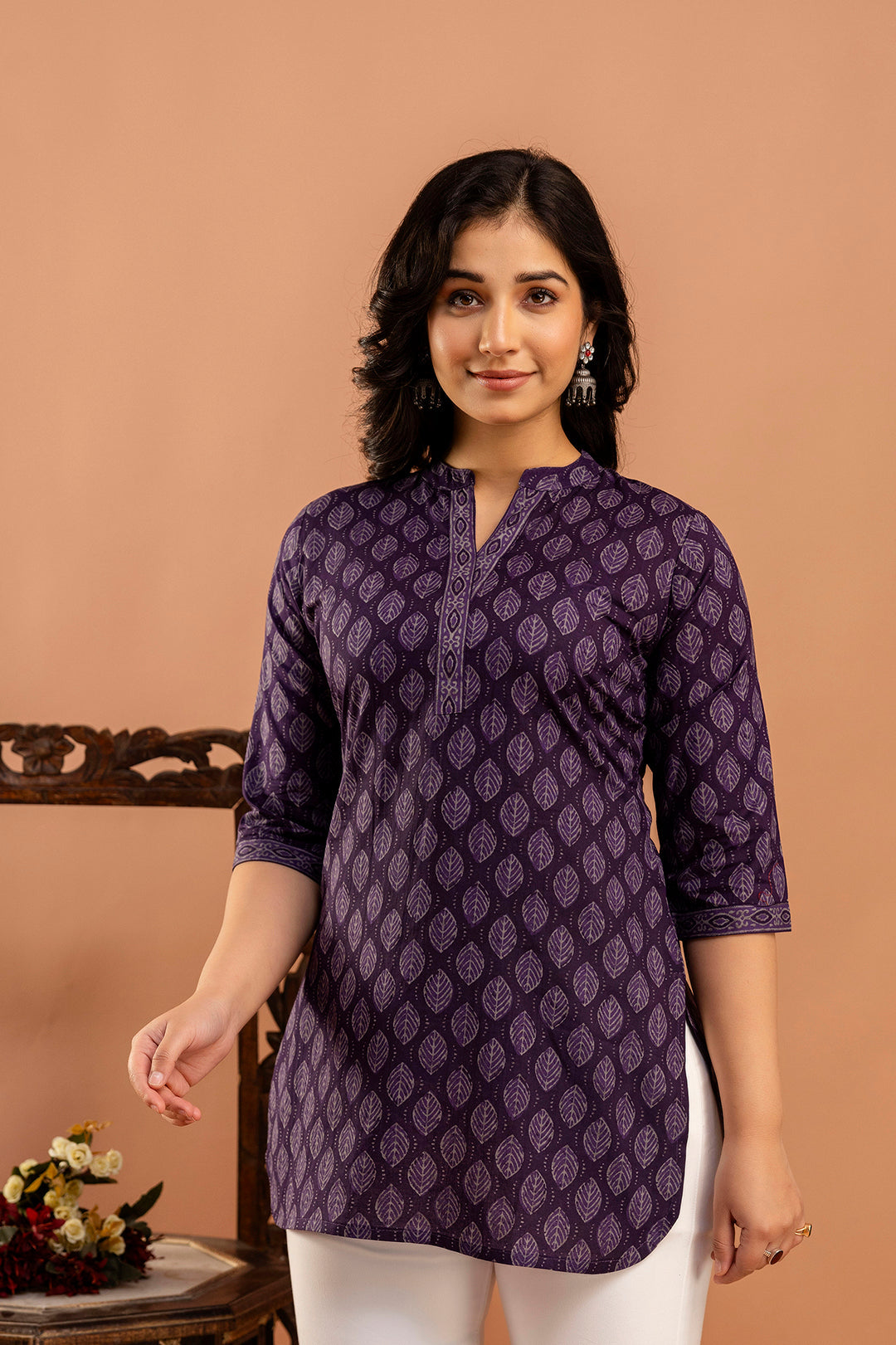 Purple Printed Straight Tunic With Three Quarter Sleeves - Image 4