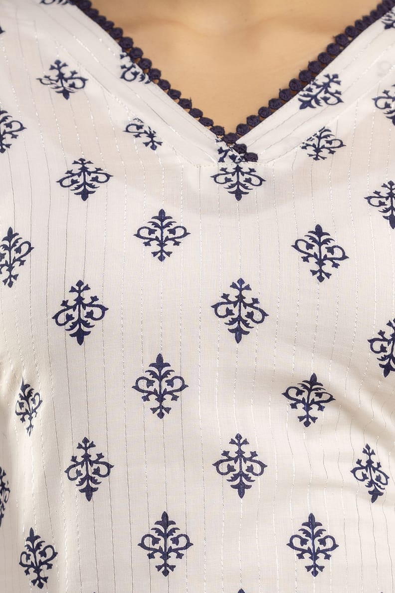 White Ethnic Printed Straight Kurta with Three Quarter Sleeves - Image 2