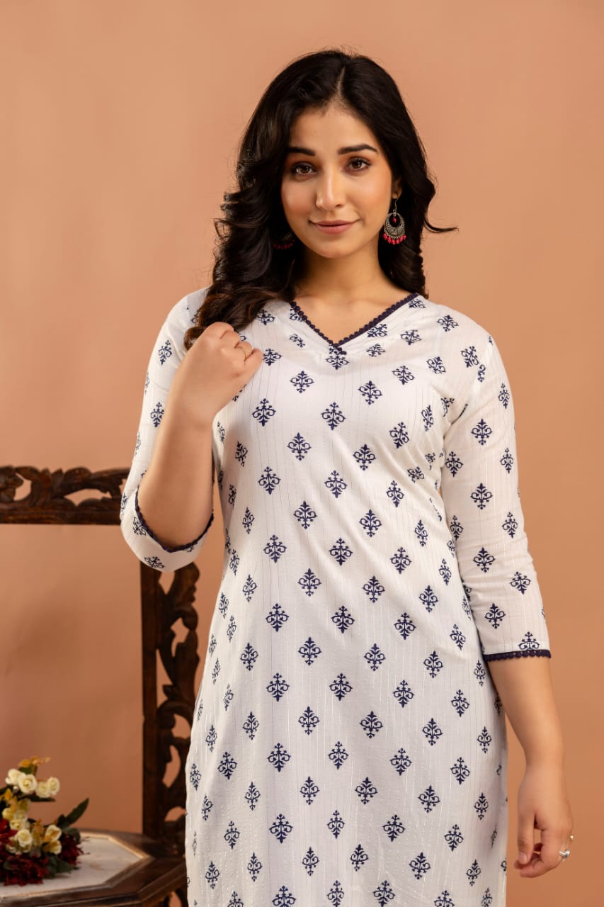 White Ethnic Printed Straight Kurta with Three Quarter Sleeves - Image 4