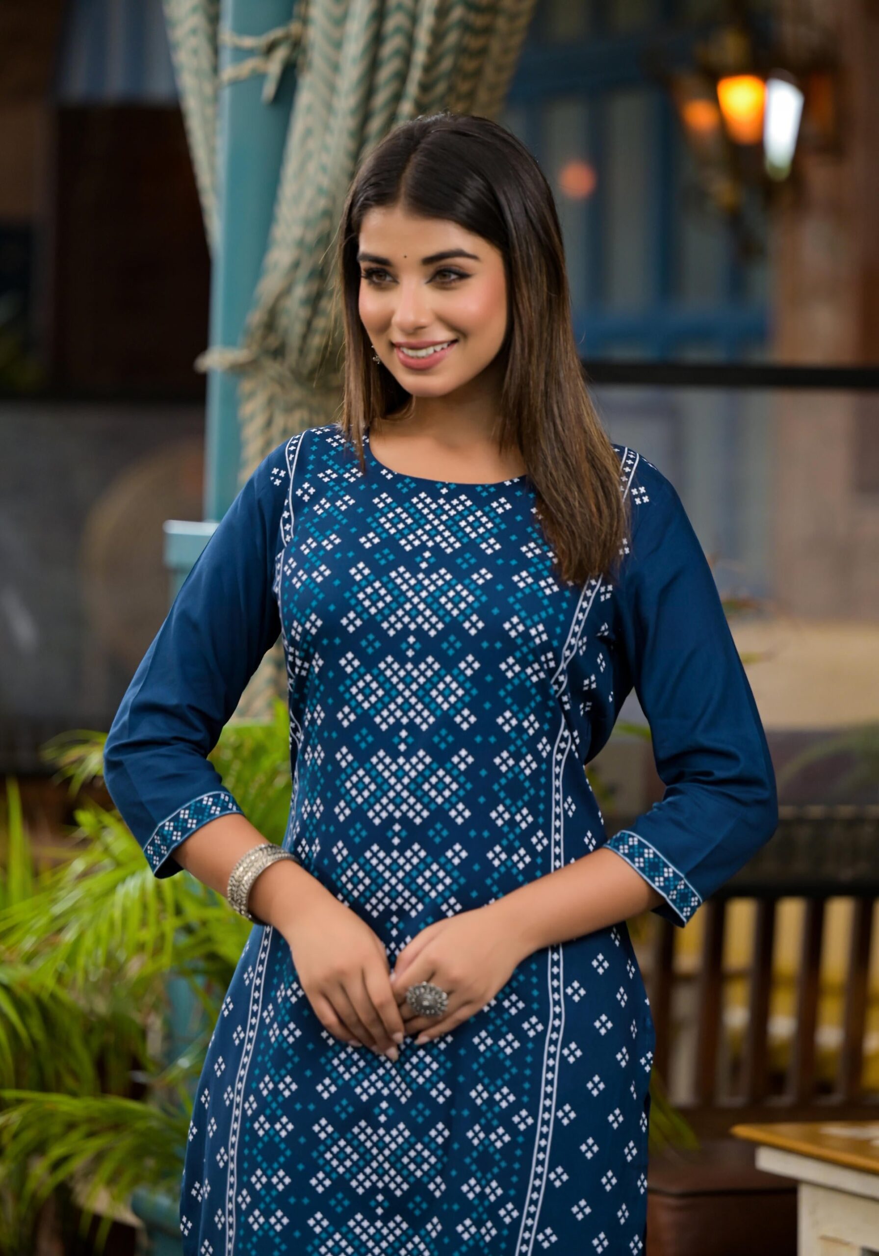 Teal Ethnic Motif Printed Round Neck Rayon Kurta With Straight Hemline - Image 3