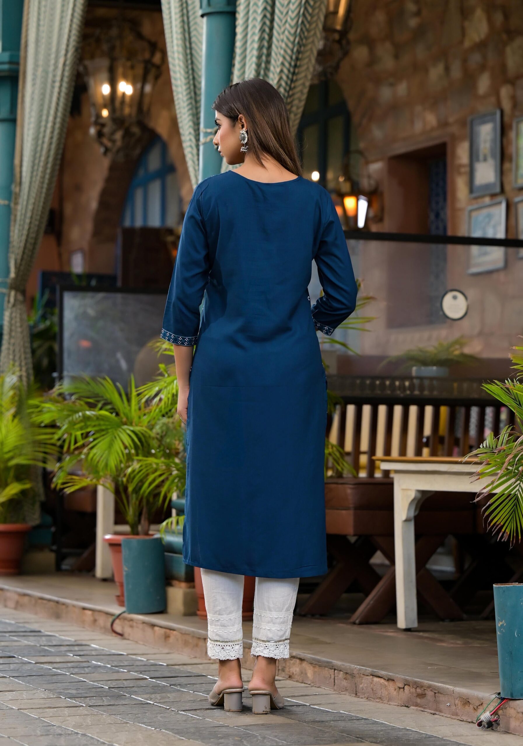 Teal Ethnic Motif Printed Round Neck Rayon Kurta With Straight Hemline - Image 4
