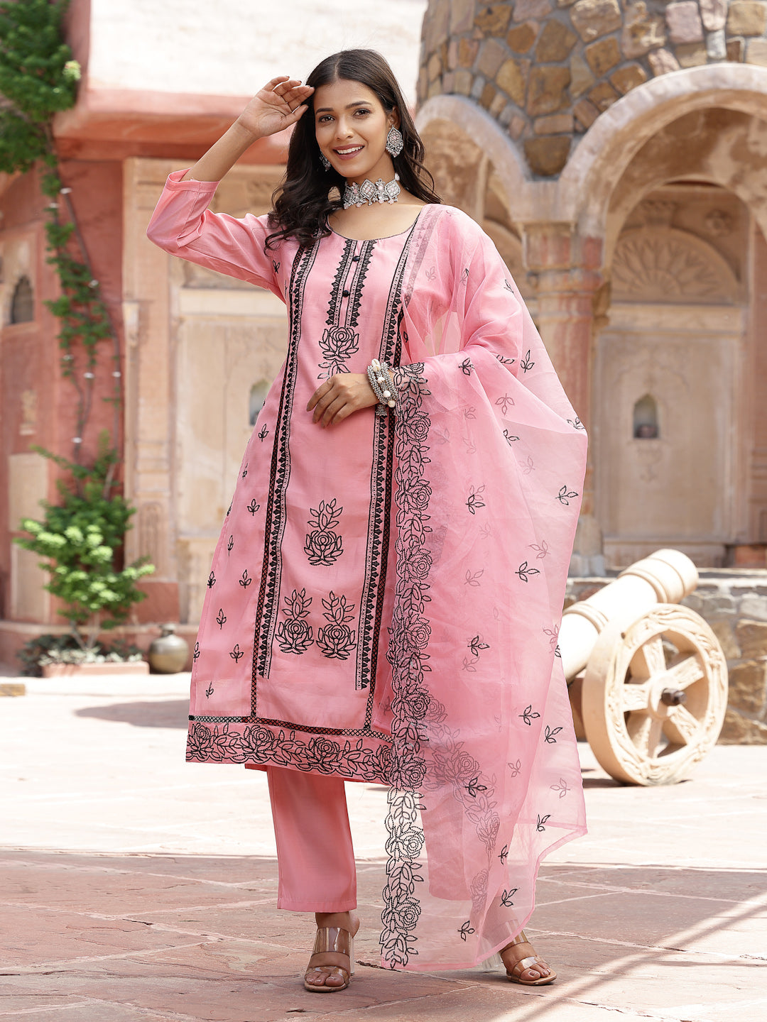 Pink Pakistani Solid & Embroidered Silk Blend Straight Kurta Pant Dupatta