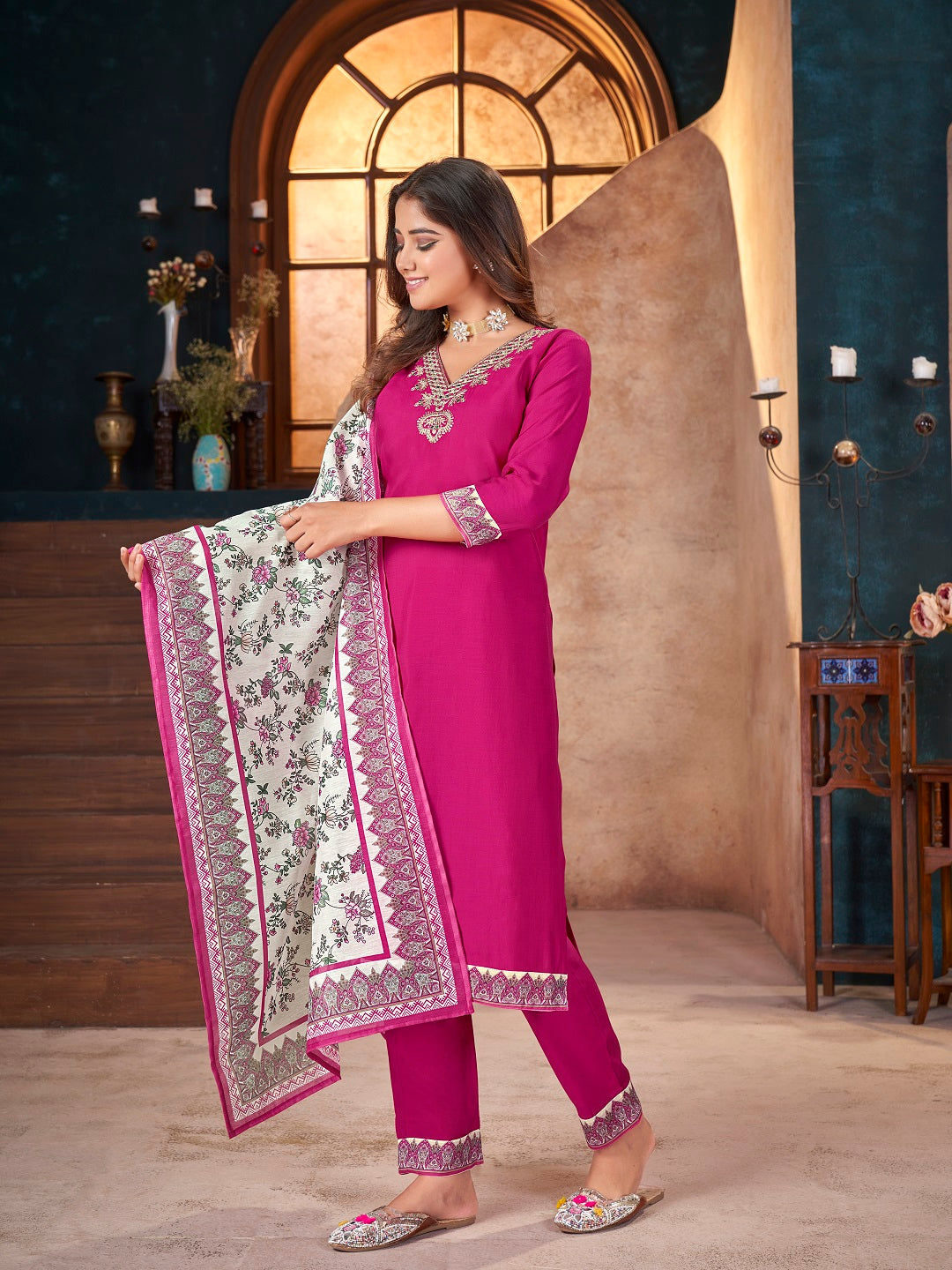 Magenta Solid & Embroidered Silk Straight Kurta Pant Dupatta Set - Image 5