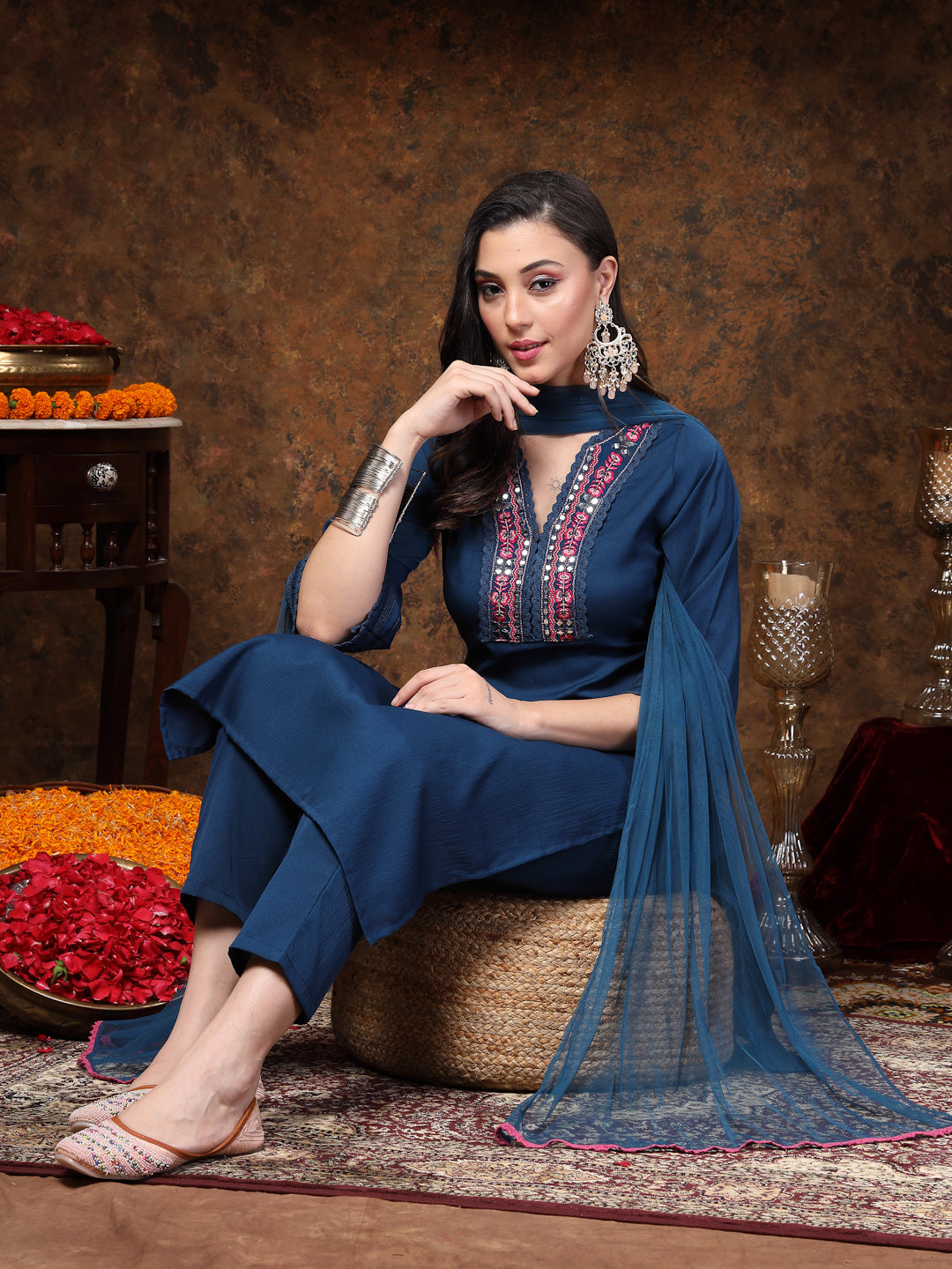 Teal Solid & Embroidered Italian Crush Straight Kurta Pant Dupatta Set - Image 5