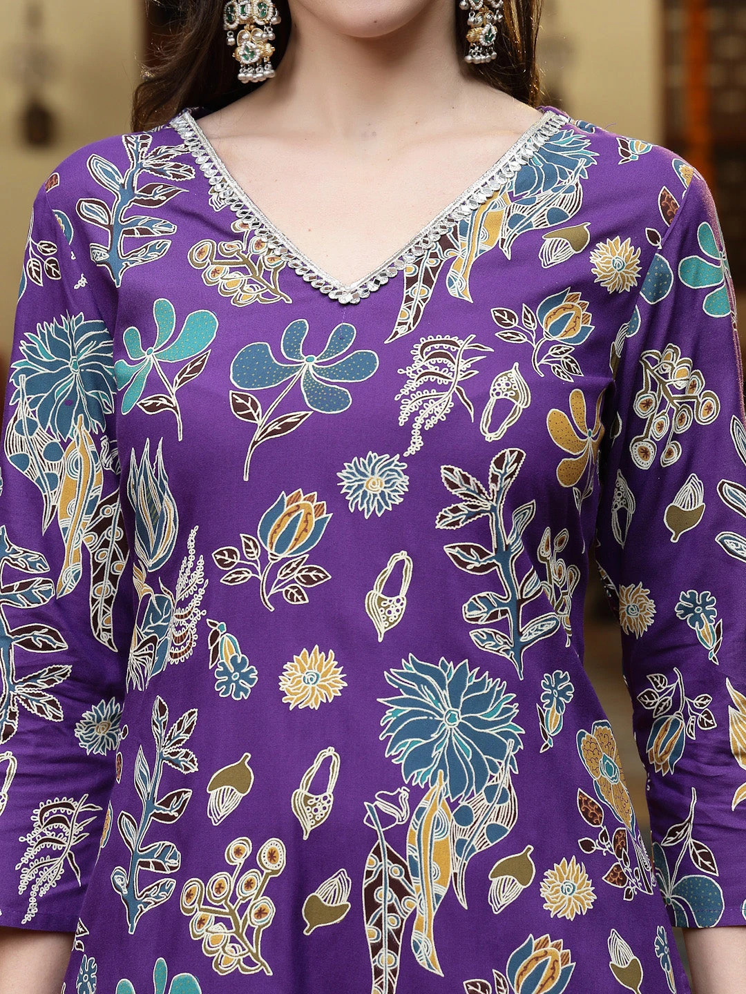 Violet Floral Printed Rayon Straight Kurta Pant Dupatta Set - Image 2