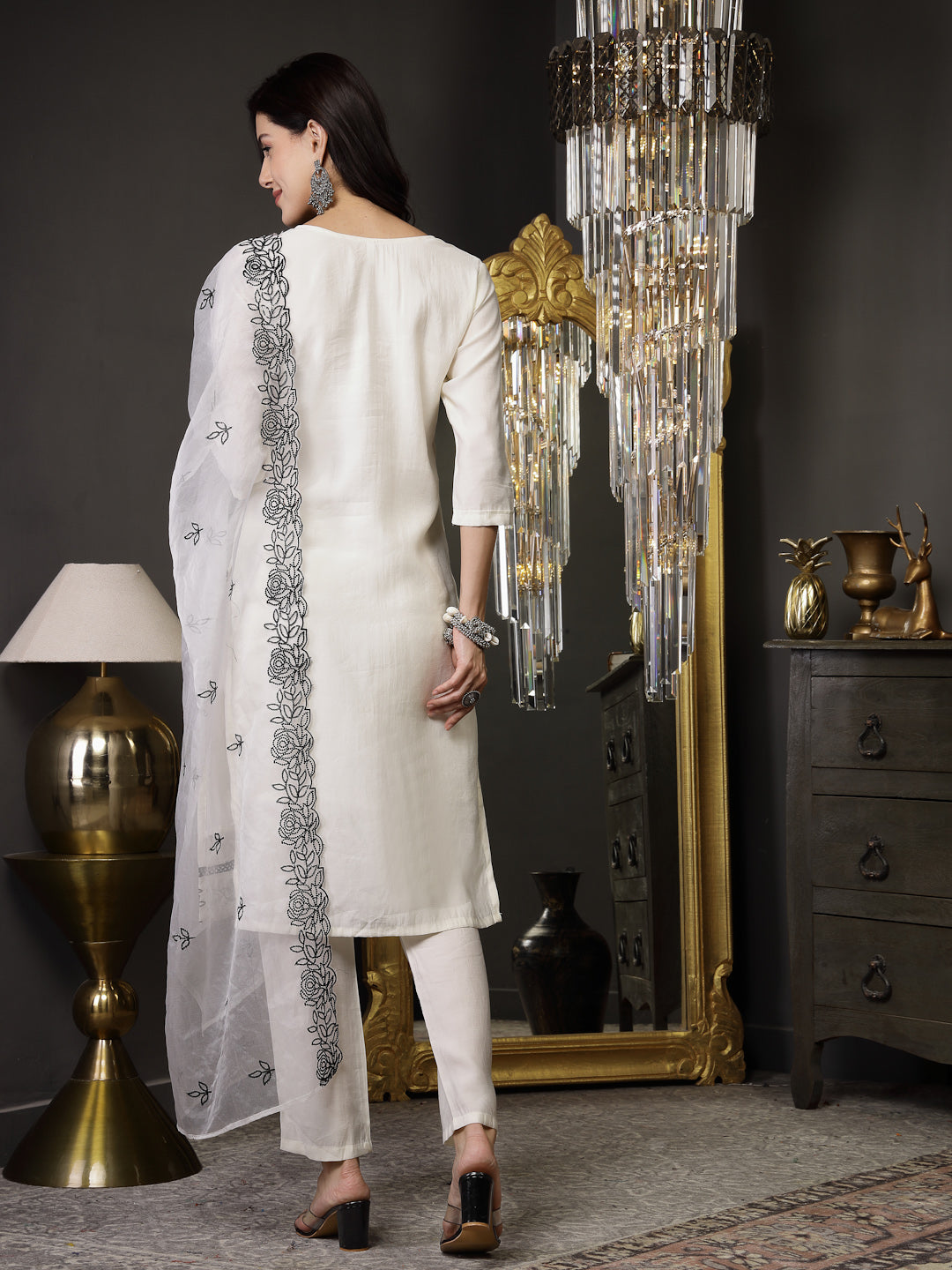 White Pakistani Solid & Embroidered Silk Blend Straight Kurta Pant Dupatta - Image 4