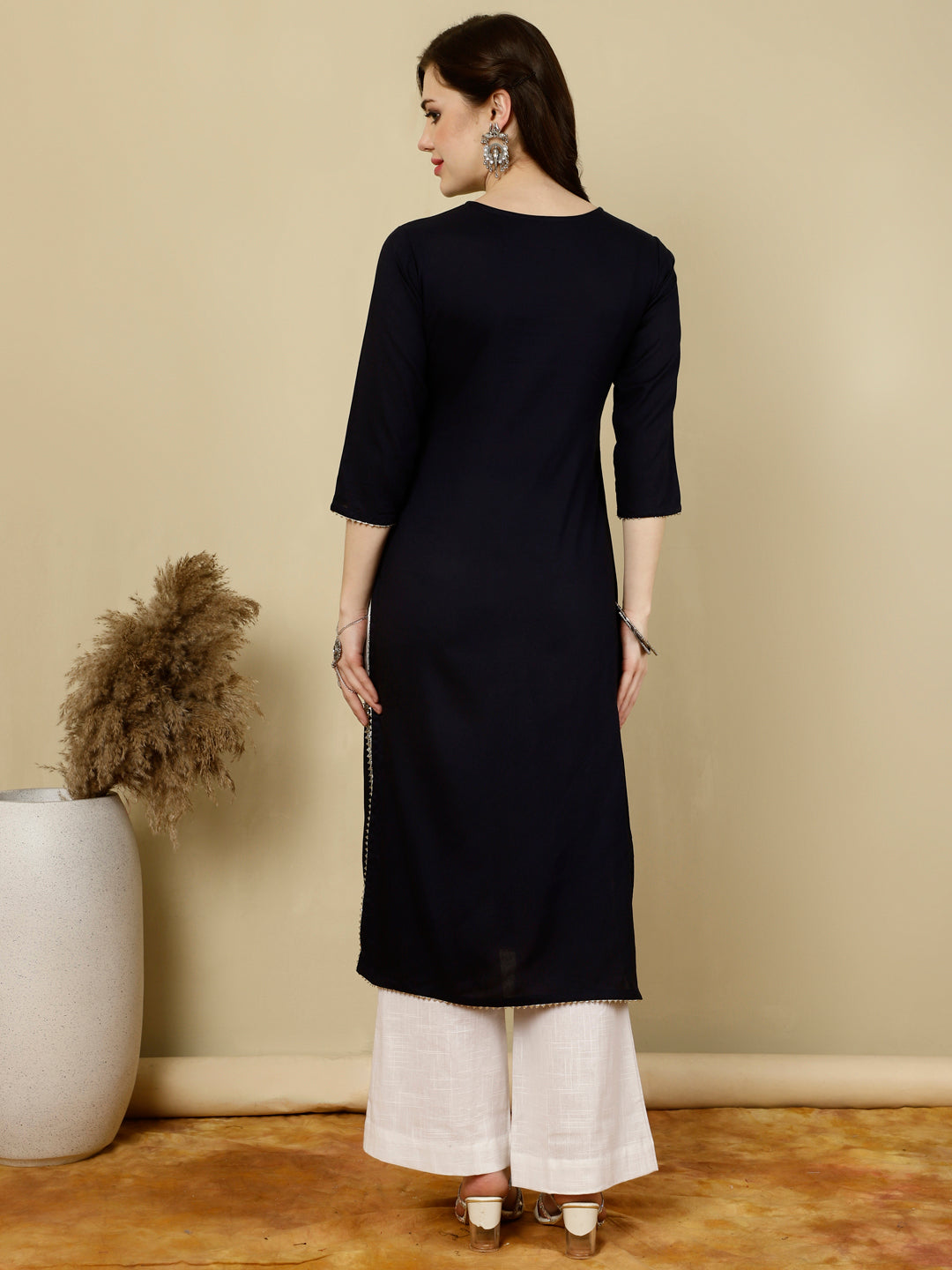 Floral Embroidered Round Neck Flared Kurta - Image 2