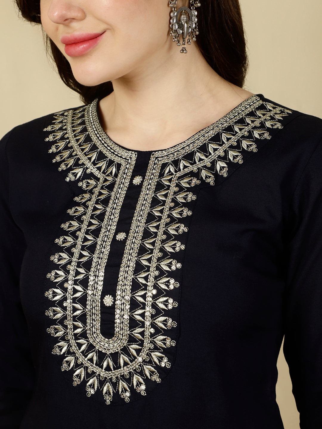Floral Embroidered Round Neck Flared Kurta - Image 7