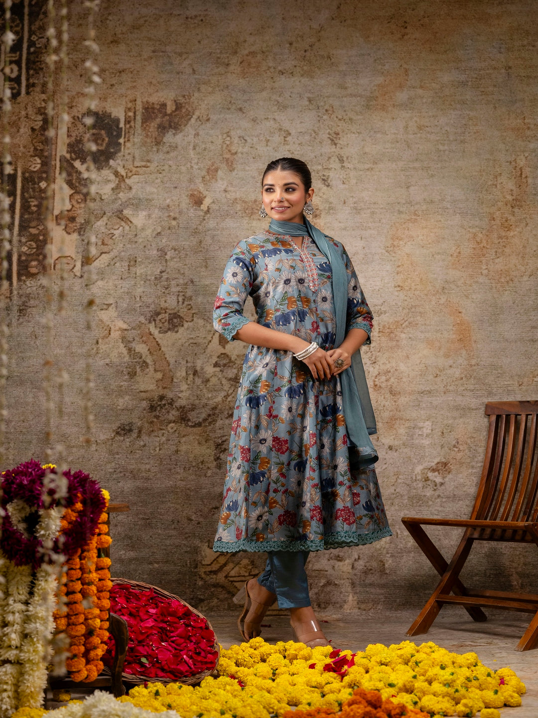 Embroidered Floral Round Neck Muslin Kurta & Pant With Dupatta - Image 3