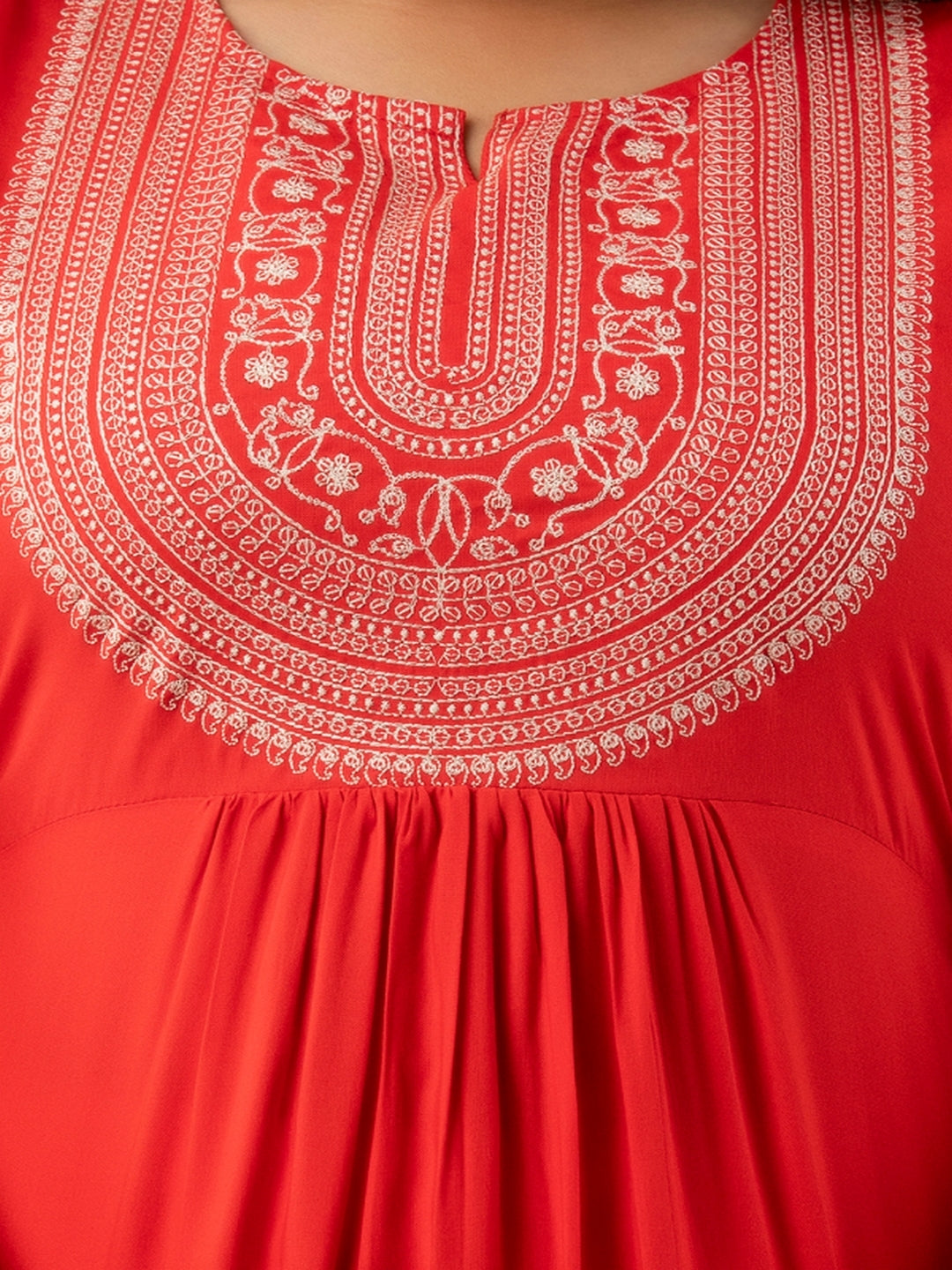 Rayon Calf Length Embroidered Straight Sleeveless Round Neck Kurta - Image 6