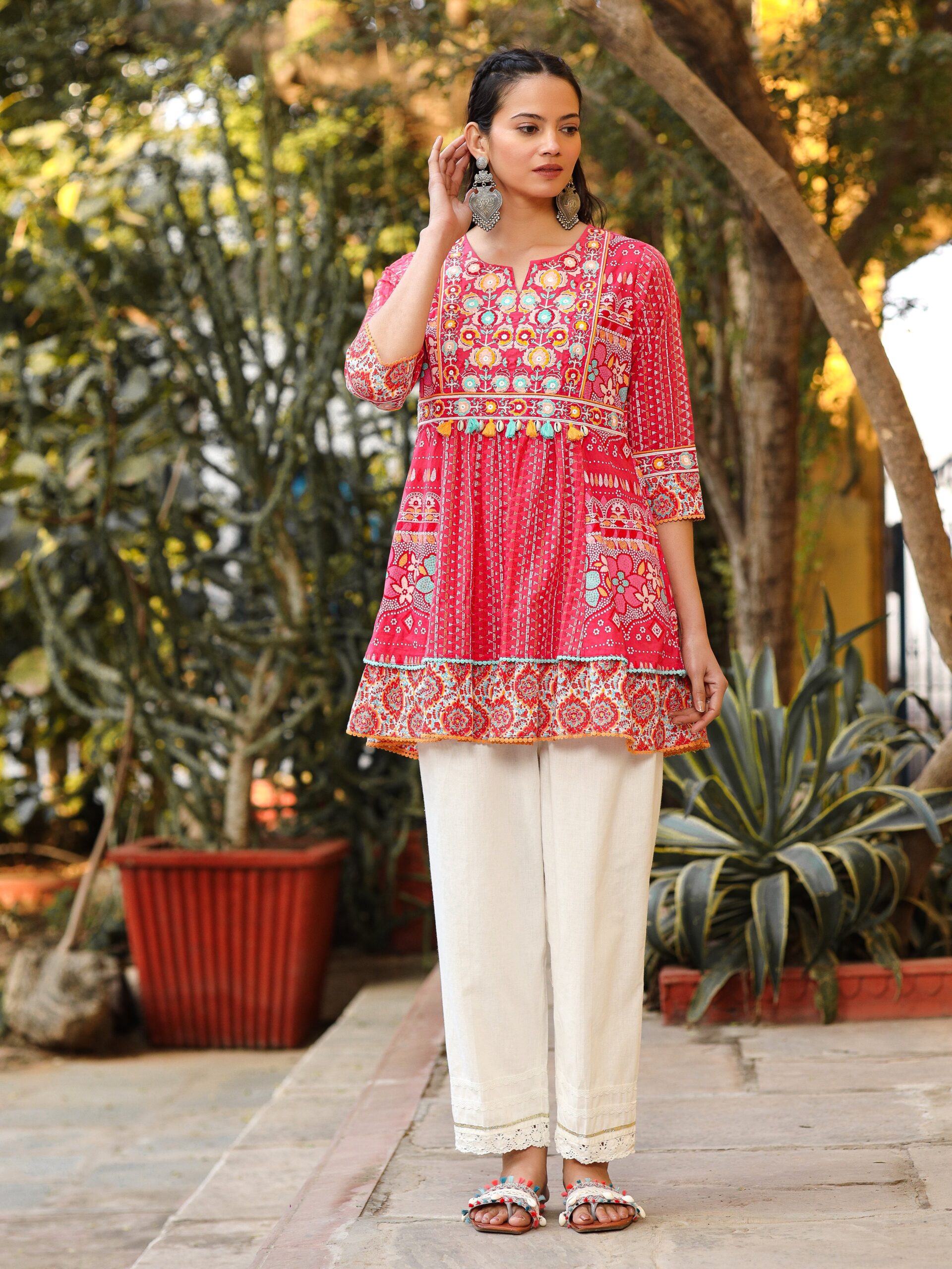 The Sujani Pink Floral Printed Pure Cotton Tunic With Thread Work - Image 2