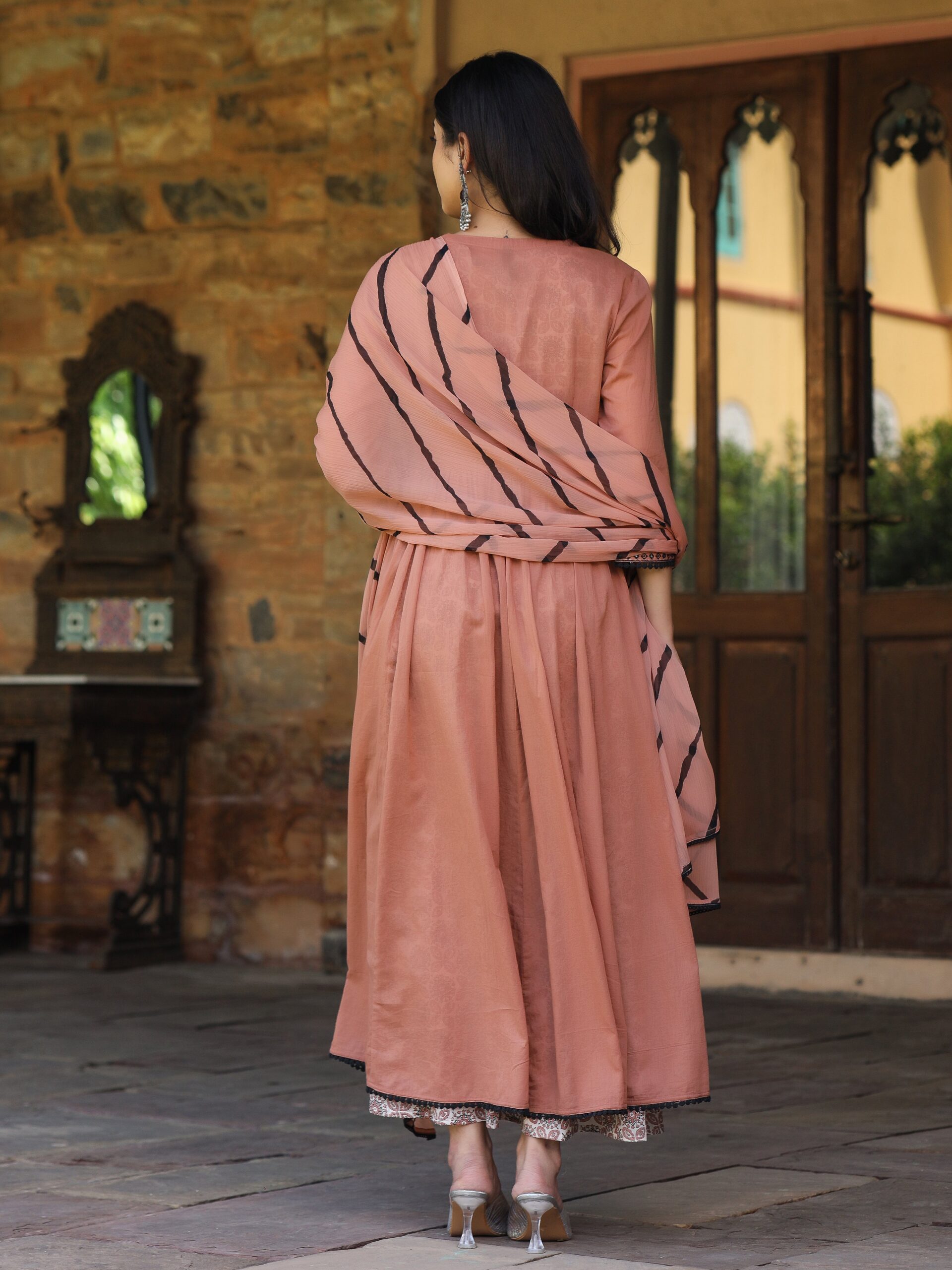 Onion Pink & Black Cotton Embroidered Anarkali Dress With Jacket & Tie-Dye Dupatta - Image 4