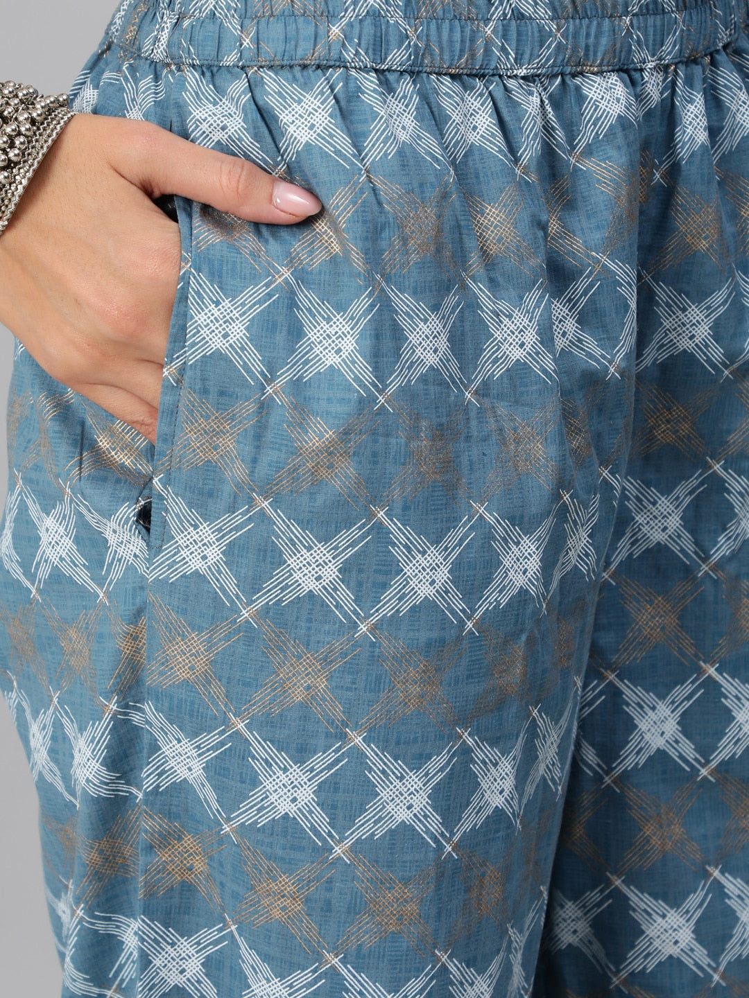 Women Blue & Gold Printed Kurta Set With Plazo & Dupatta - Image 3