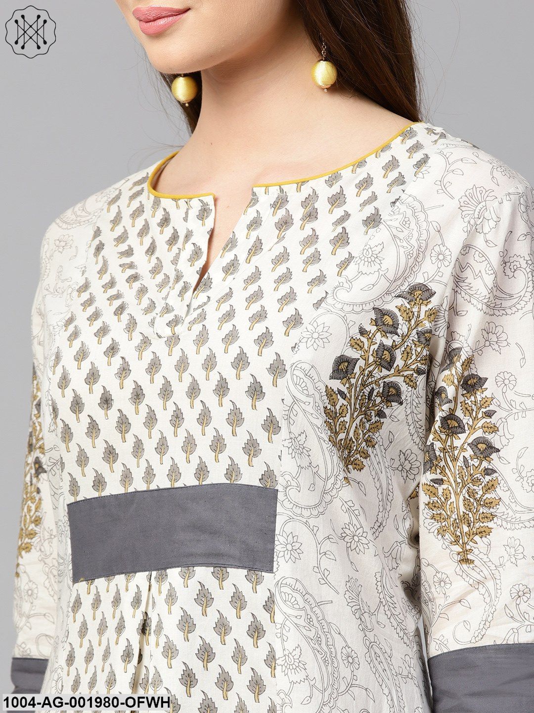 Off White Printed Half Sleeve Cotton A-Line Kurta - Image 4